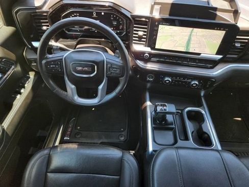 Used 2023 GMC Sierra 1500 SLT AWD/4WD image 27