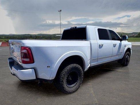 Used 2020 RAM 3500 Limited w/ Max Tow Package AWD/4WD image 3