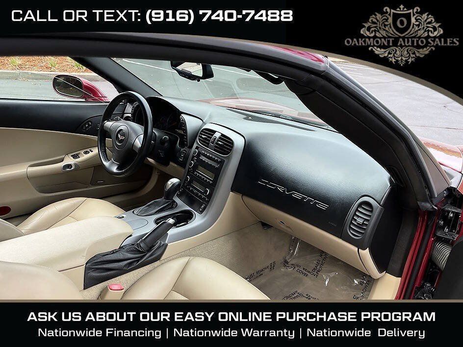 Used 2006 Chevrolet Corvette Coupe w/ Preferred Equipment Group RWD image 12