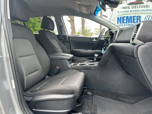 Used 2020 Kia Sportage LX AWD/4WD image 15