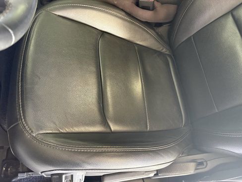 Used 2021 Jeep Wrangler Unlimited Sahara image 24