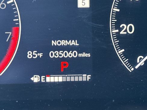 Used 2025 Honda HR-V EX-L image 32