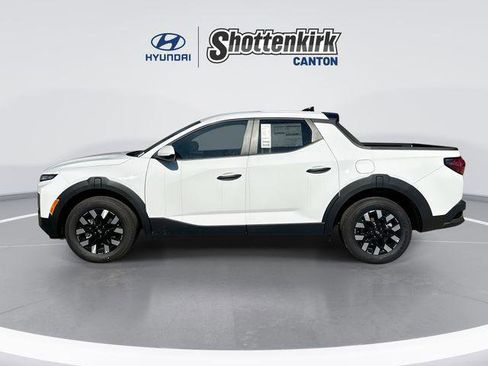 New 2025 Hyundai Santa Cruz SE image 5