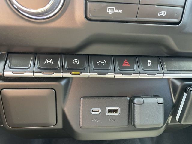 Used 2022 Chevrolet Silverado 1500 Custom AWD/4WD image 34