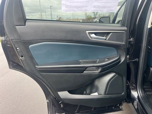Used 2023 Ford Edge SEL w/ Sport Appearance Package image 18