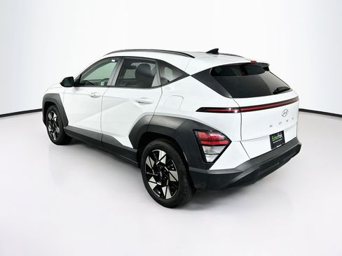 Used 2025 Hyundai Kona SEL FWD image 5