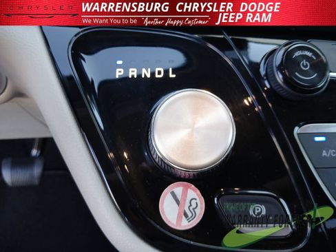 Used 2023 Chrysler Voyager LX FWD image 25