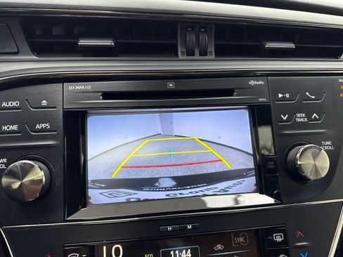 Used 2016 Toyota Avalon Limited FWD image 28