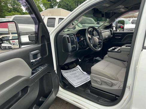 Used 2019 Chevrolet Silverado 2500 W/T AWD/4WD image 14