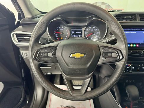 Used 2021 Chevrolet TrailBlazer LT w/ Convenience Package image 13