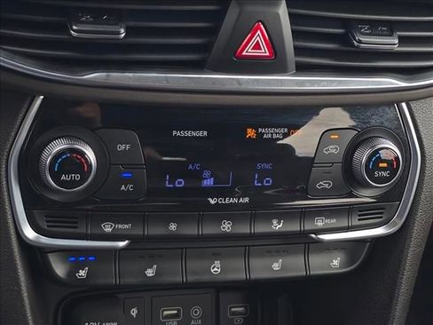 Used 2020 Hyundai Santa Fe Limited image 19