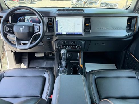 Certified 2024 Ford Bronco Badlands AWD/4WD image 32