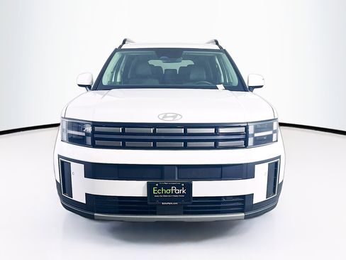 Used 2025 Hyundai Santa Fe SEL image 2