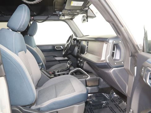 Used 2022 Ford Bronco Outer Banks AWD/4WD image 13