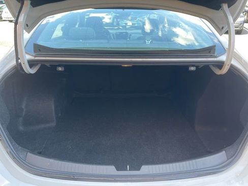 Used 2022 Chevrolet Malibu LT FWD image 15