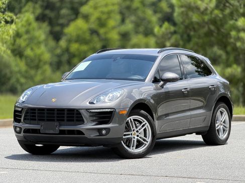 Used 2018 Porsche Macan S AWD/4WD image 8