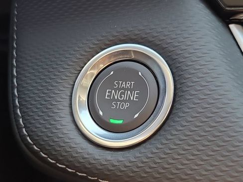 New 2026 Chevrolet Equinox LT w/ Safety and Technology Package FWD image 30