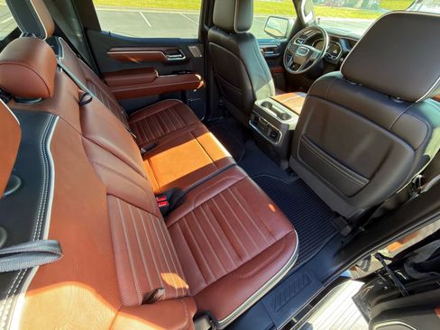 Used 2023 GMC Sierra 1500 Denali Ultimate image 11