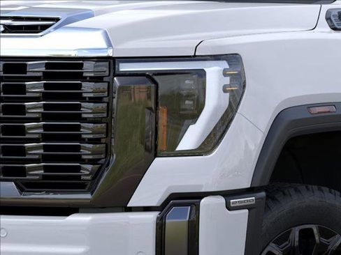 New 2026 GMC Sierra 2500 Denali Ultimate image 10