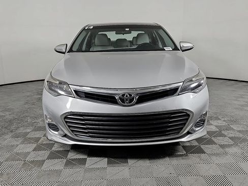 Used 2014 Toyota Avalon XLE image 2