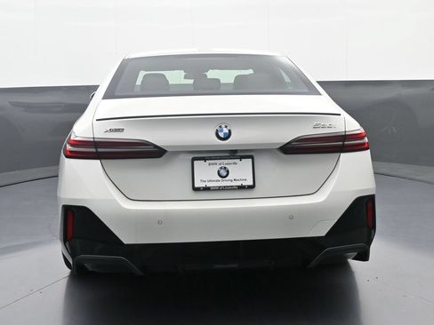 New 2027 BMW 530i xDrive w/ M Sport Package AWD/4WD image 6