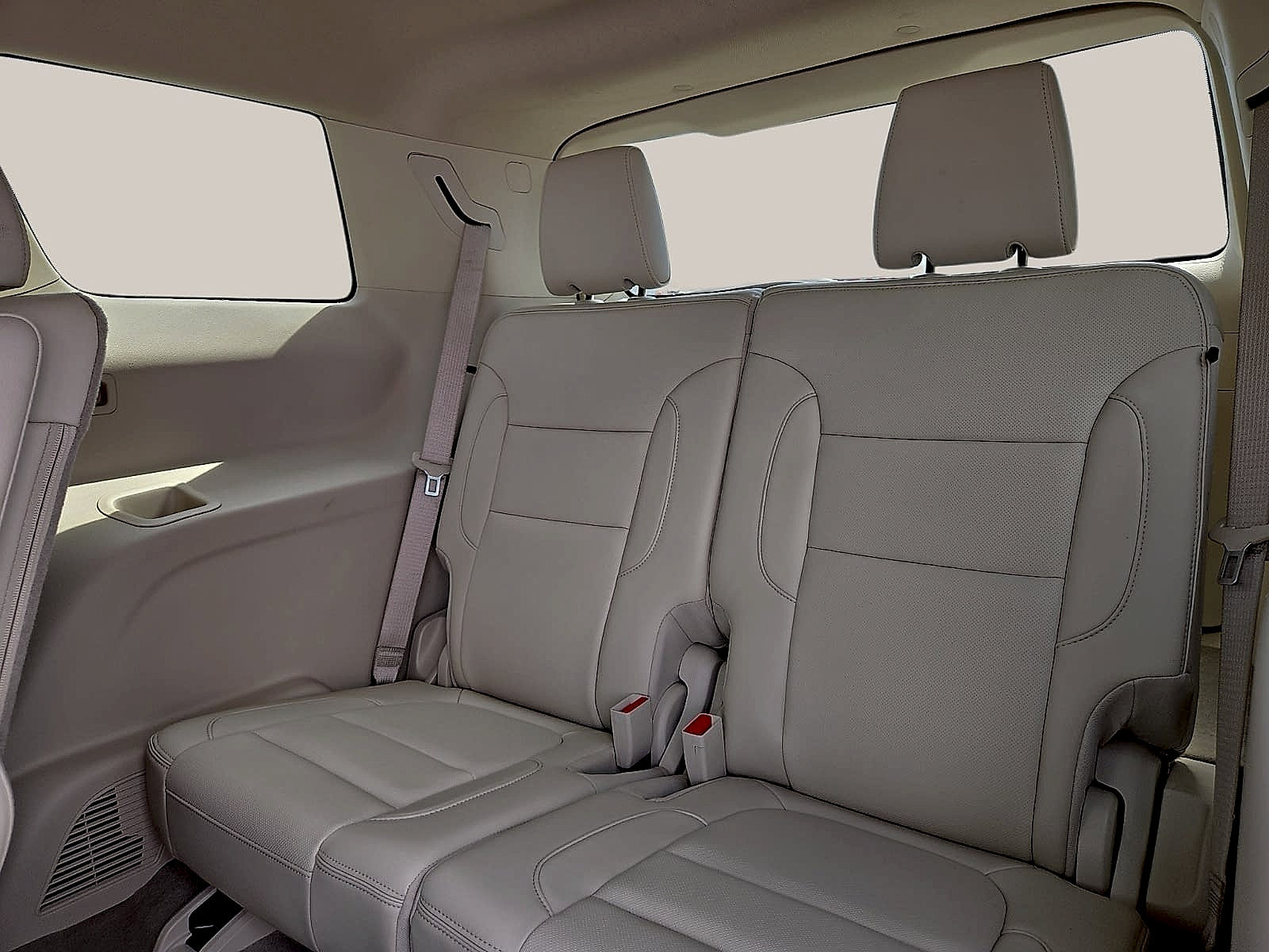 Used 2023 GMC Acadia Denali w/ Denali Ultimate Package FWD image 9
