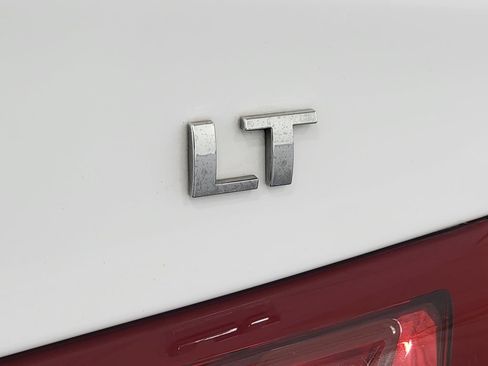Used 2022 Chevrolet Malibu LT image 10
