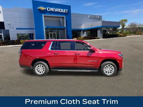 Used 2022 Chevrolet Suburban LS AWD/4WD image 8