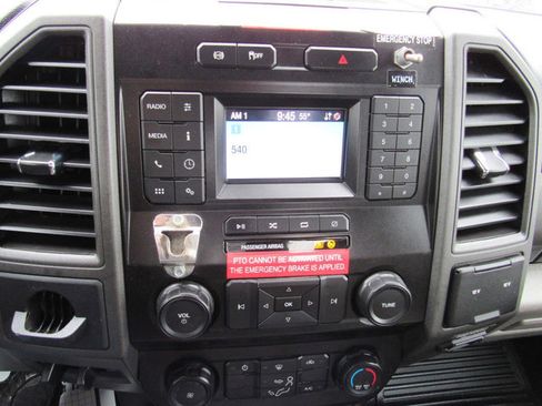 Used 2020 Ford F550 2WD Regular Cab Super Duty image 39