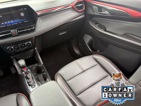 Used 2025 Chevrolet TrailBlazer RS w/ Convenience Package AWD/4WD image 17