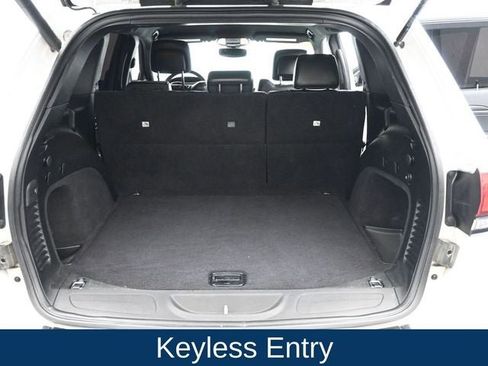 Used 2019 Jeep Grand Cherokee Altitude image 16