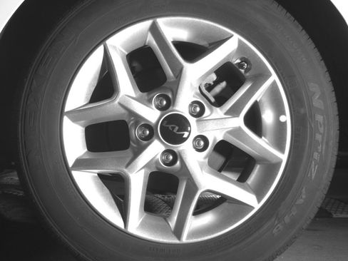 Used 2025 Kia Soul LX w/ LX Technology Package FWD image 14