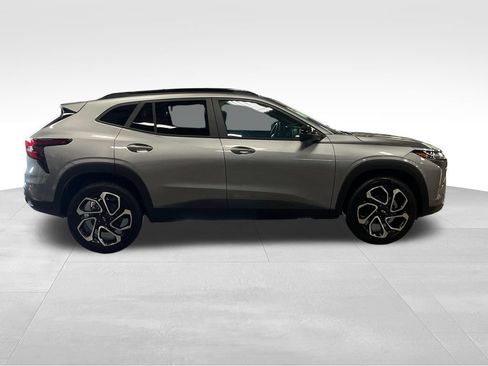 New 2026 Chevrolet Trax RS w/ Driver Confidence Package FWD image 6
