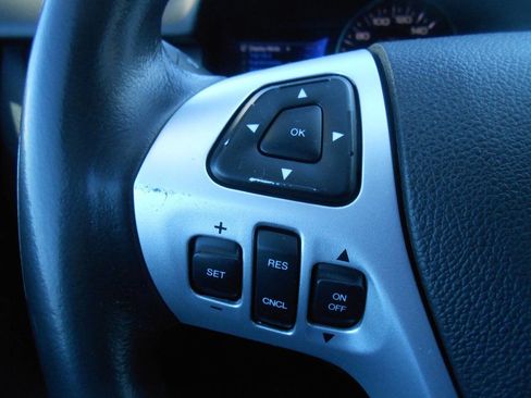 Used 2013 Ford Edge SEL image 15