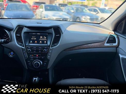 Used 2019 Hyundai Santa Fe XL SE w/ SE Premium Package 02 AWD/4WD image 22