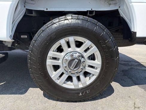 Used 2017 Ford F250 XLT AWD/4WD image 11