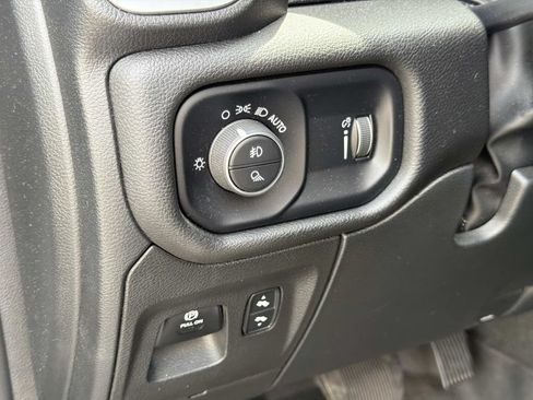 Used 2022 RAM 1500 Big Horn AWD/4WD image 25