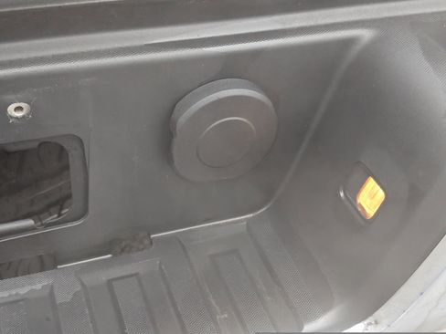 Used 2018 GMC Canyon SLE w/ SLE Convenience Package image 36