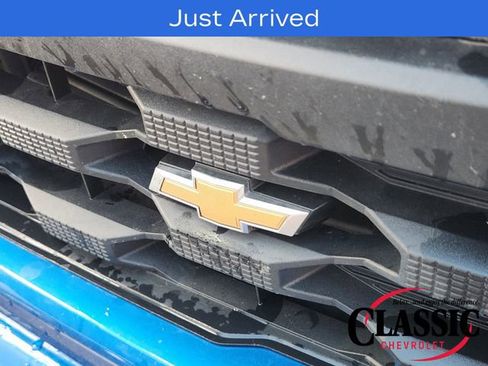 Used 2023 Chevrolet Silverado 1500 Custom w/ LPO, Dark Essentials Package AWD/4WD image 13