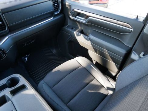 Used 2023 Chevrolet Silverado 1500 LT AWD/4WD image 11