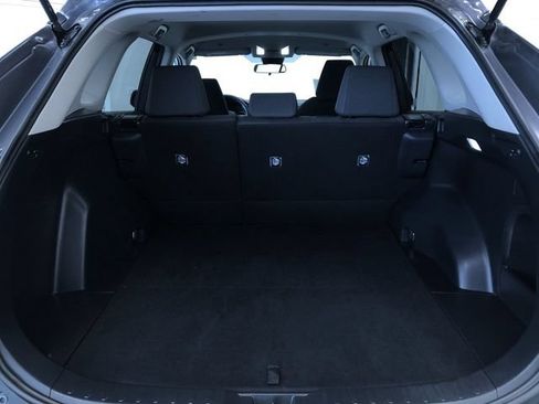 Used 2025 Toyota RAV4 LE AWD/4WD image 32