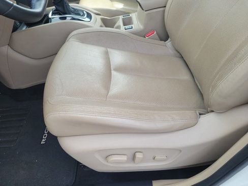Used 2017 Nissan Rogue SL FWD image 24