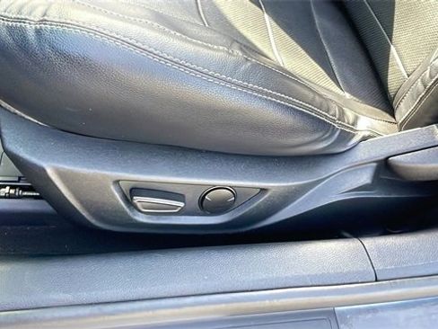 Used 2020 Ford Mustang Premium image 25