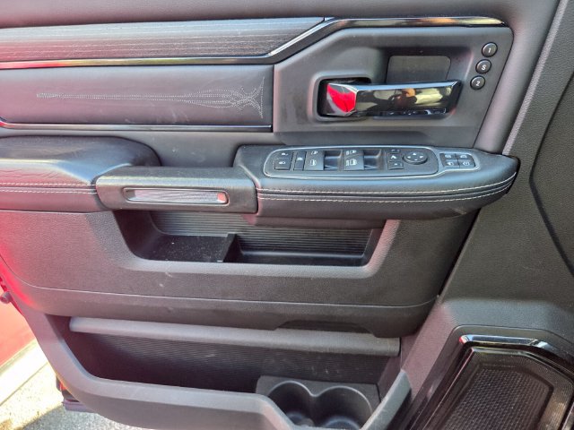 Used 2024 RAM 2500 Limited AWD/4WD image 9