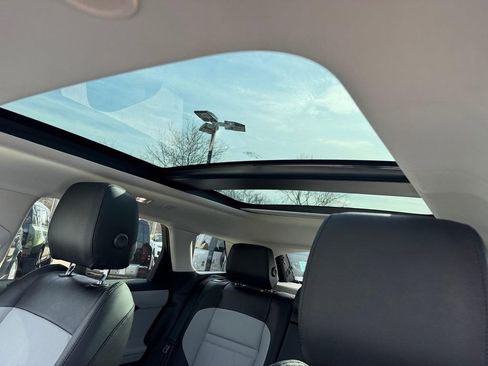 Used 2024 Land Rover Range Rover Evoque Dynamic SE image 7