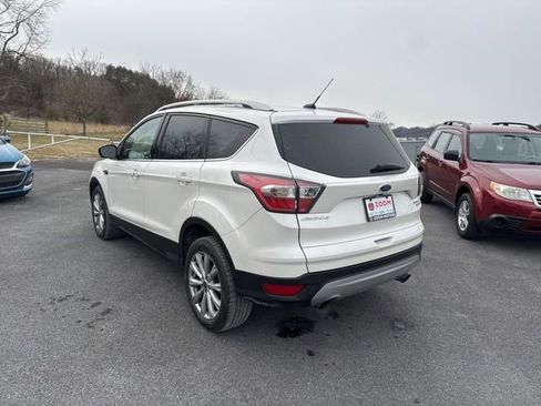 Used 2017 Ford Escape Titanium image 6