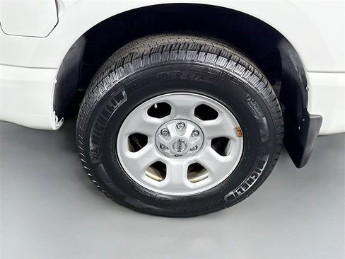 Used 2017 Nissan Titan S image 31