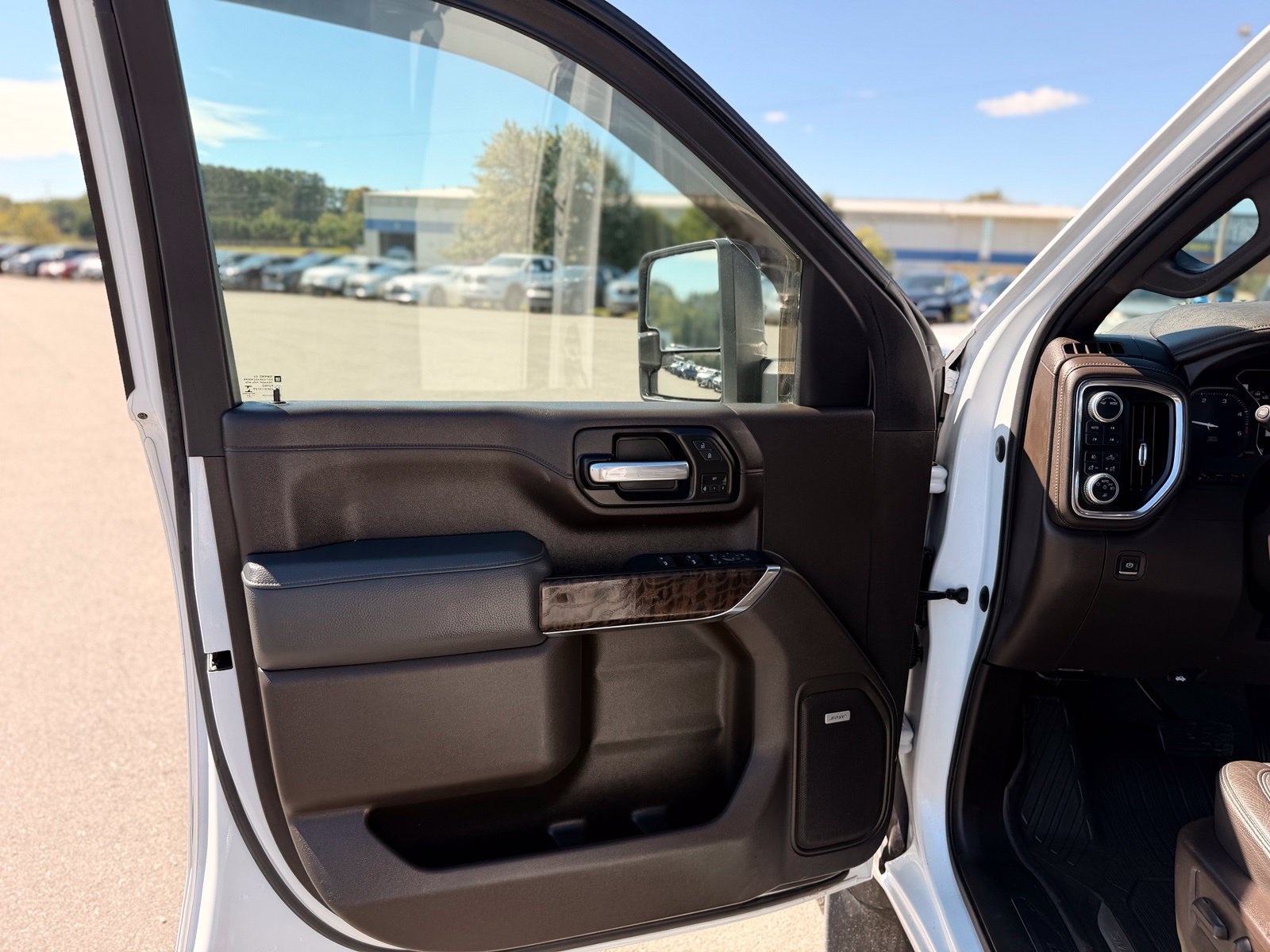 Used 2021 GMC Sierra 3500 Denali w/ Denali Ultimate Package AWD/4WD image 14