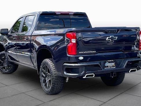 Used 2023 Chevrolet Silverado 1500 LT Trail Boss w/ LT Trail Boss Premium Package AWD/4WD image 12