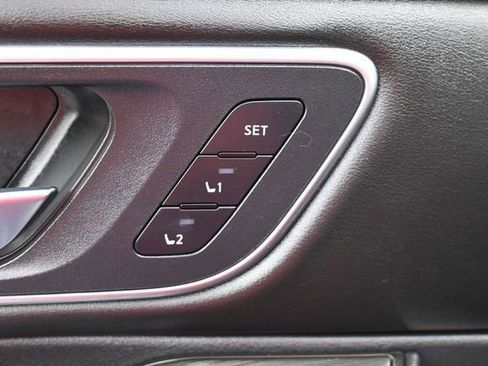 Used 2025 Nissan Rogue Platinum w/ Platinum Premium Package FWD image 15